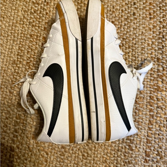 Nike White and Brown Sneakers with Black Swoosh - Picture 4 of 5